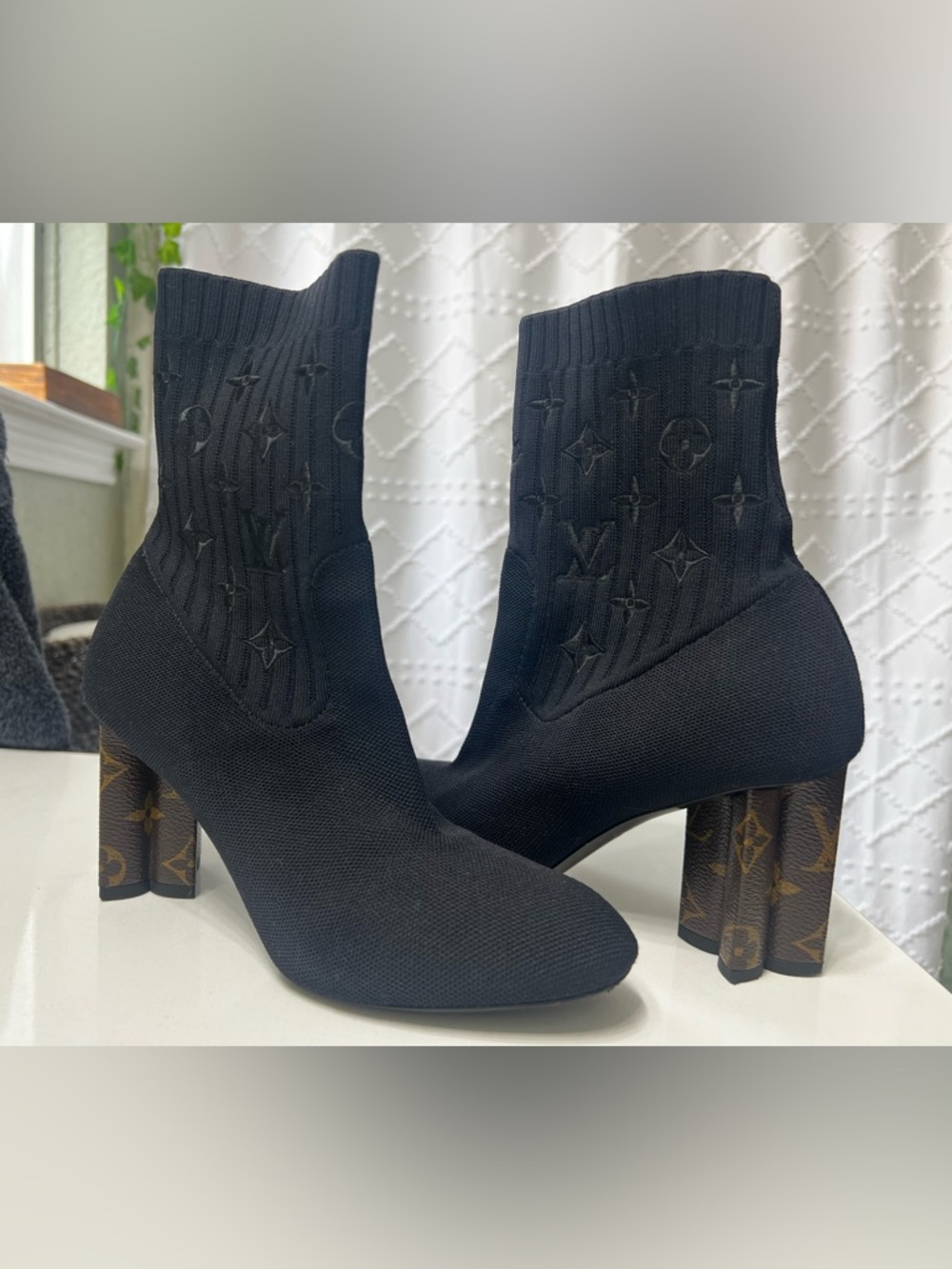 Louis Vuitton Women’s Silhouette Ankle Boots - Picture 4 of 4